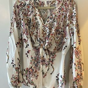 Blousy top. Barely worn. Excellent condition